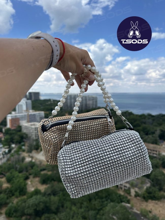 Вечірній клатч зі стразами та перлами блискуча сумочка на вечір жіноча сумка в камінцях TSODS Омега перли